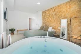 Jacuzzi Amanecer de Plata: Romance en Chiclana