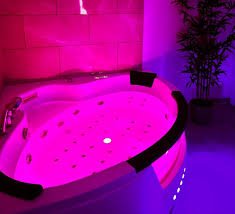 SPA Moderno: Jacuzzi Acogedor y Chic en Brunoy (Precios Actualizados 2025)