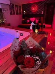 SUITE 785: Jacuzzi y Sauna en Montauban (Precios Actualizados 2025)