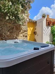 Encanto Casa con Spa Jacuzzi Abierto