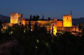 Entrada Nocturna a la Alhambra de Granada