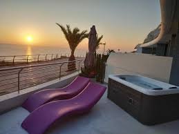 Infinity Alicante: Vista al Mar y Jacuzzi Privado en Arenales del Sol