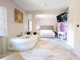 Akla Suites con Jacuzzi en Santillana del Mar