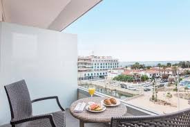 Hotel Balneario Playa de Comarruga: Tarifas Actualizadas 2025