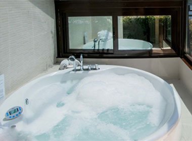Hotel burbuja Murcia con jacuzzi